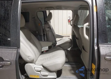 2014 Toyota Sienna Xle V6 8 Passenger from USA, damaged, VIN 5TDYK3DC0ES416475